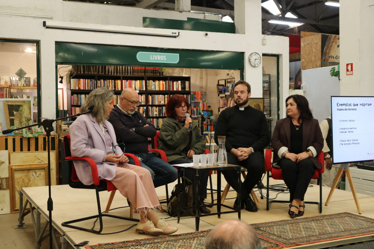 Re-Coopera no encontro de lojas sociais organizado pela Cáritas Portuguesa e Dona Ajuda